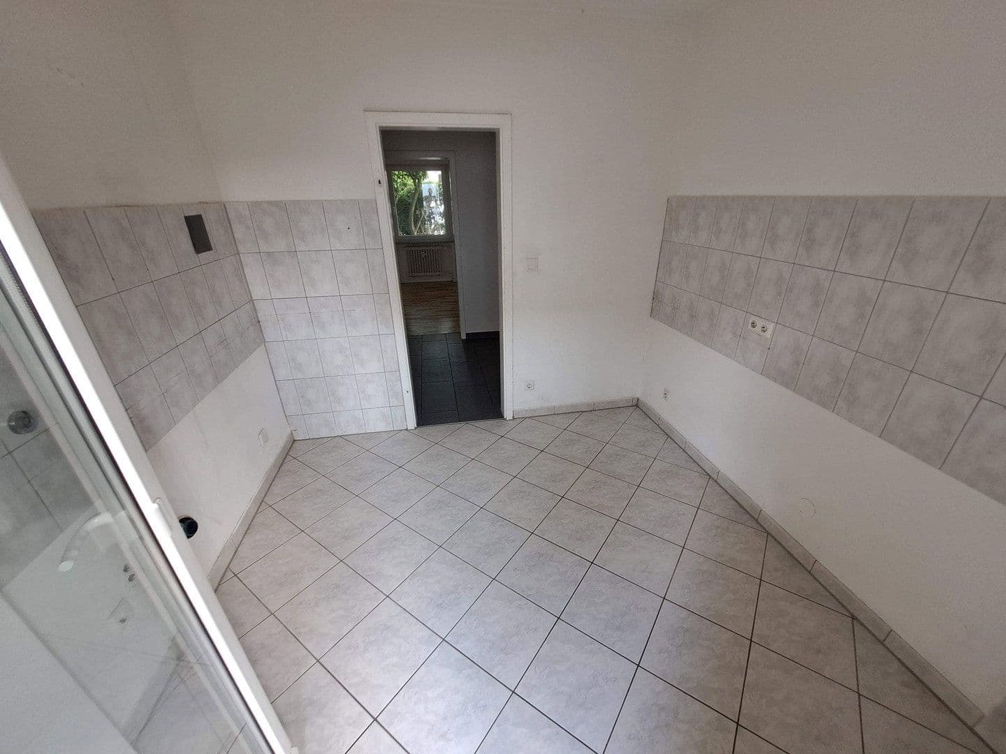 Prenájom bytu 4-izbový 88 m², Nelkenweg 14, Rudersberg, Bádensko-Wurttembersko Prenájom bytu 4-izbový 88 m², Nelkenweg 14, Rudersberg, Bádensko-Wurttembersko