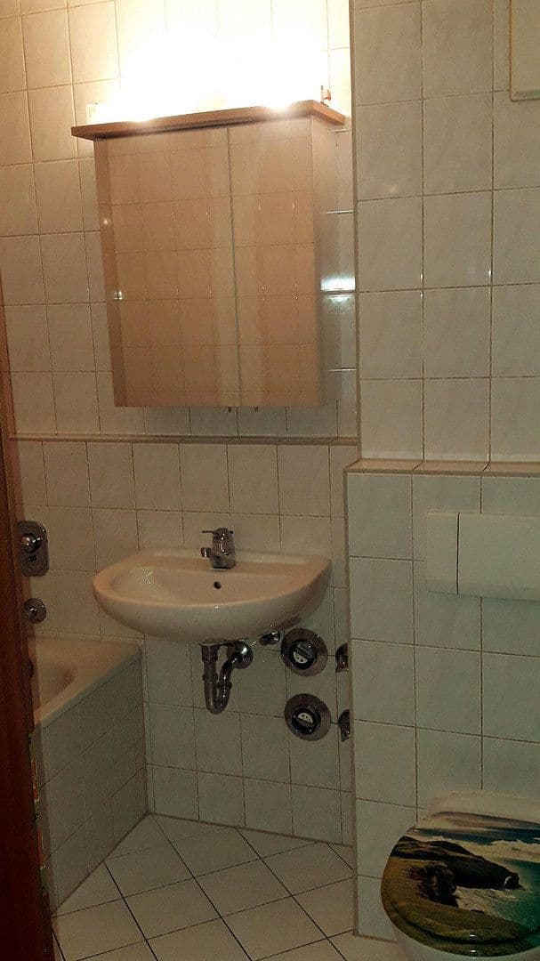 Prenájom bytu 2-izbový 49 m², Bayreuther Straße 10, Chemnitz, Sasko Prenájom bytu 2-izbový 49 m², Bayreuther Straße 10, Chemnitz, Sasko