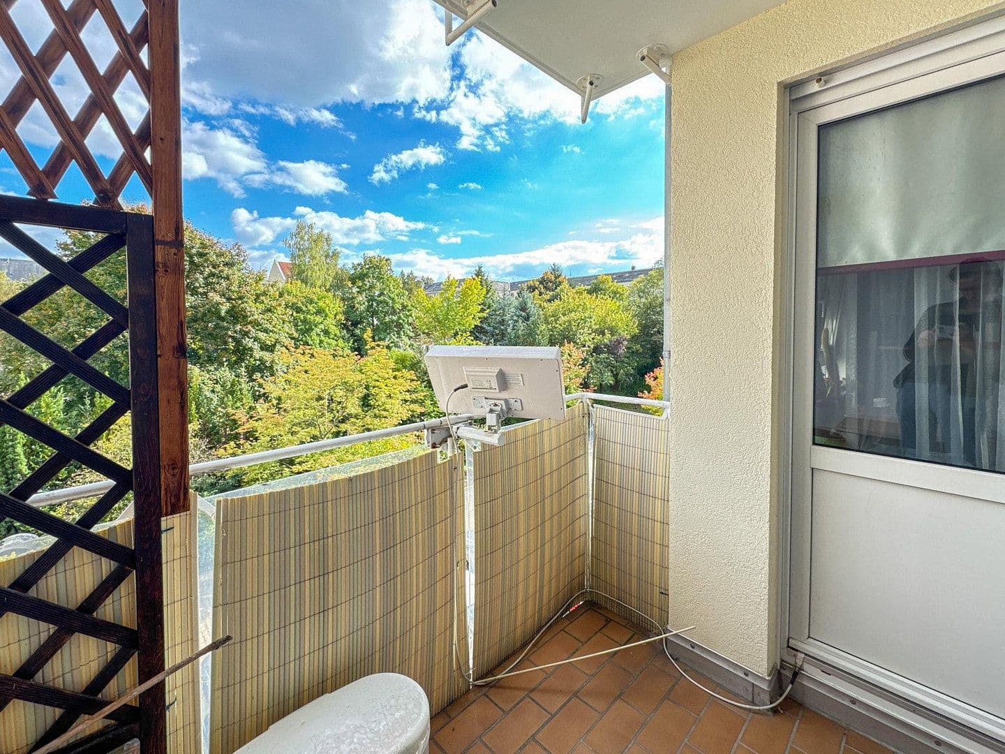 Prenájom bytu 2-izbový 49 m², Bayreuther Straße 10, Chemnitz, Sasko Prenájom bytu 2-izbový 49 m², Bayreuther Straße 10, Chemnitz, Sasko