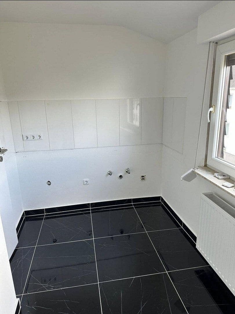 Prenájom bytu 4-izbový 94 m², Willroth, Porýnie-Falcko Prenájom bytu 4-izbový 94 m², Willroth, Porýnie-Falcko