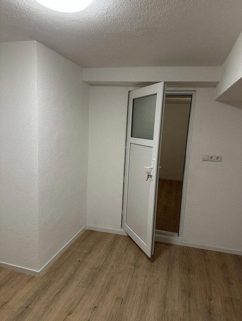 Prenájom bytu 4-izbový 94 m², Willroth, Porýnie-Falcko Prenájom bytu 4-izbový 94 m², Willroth, Porýnie-Falcko