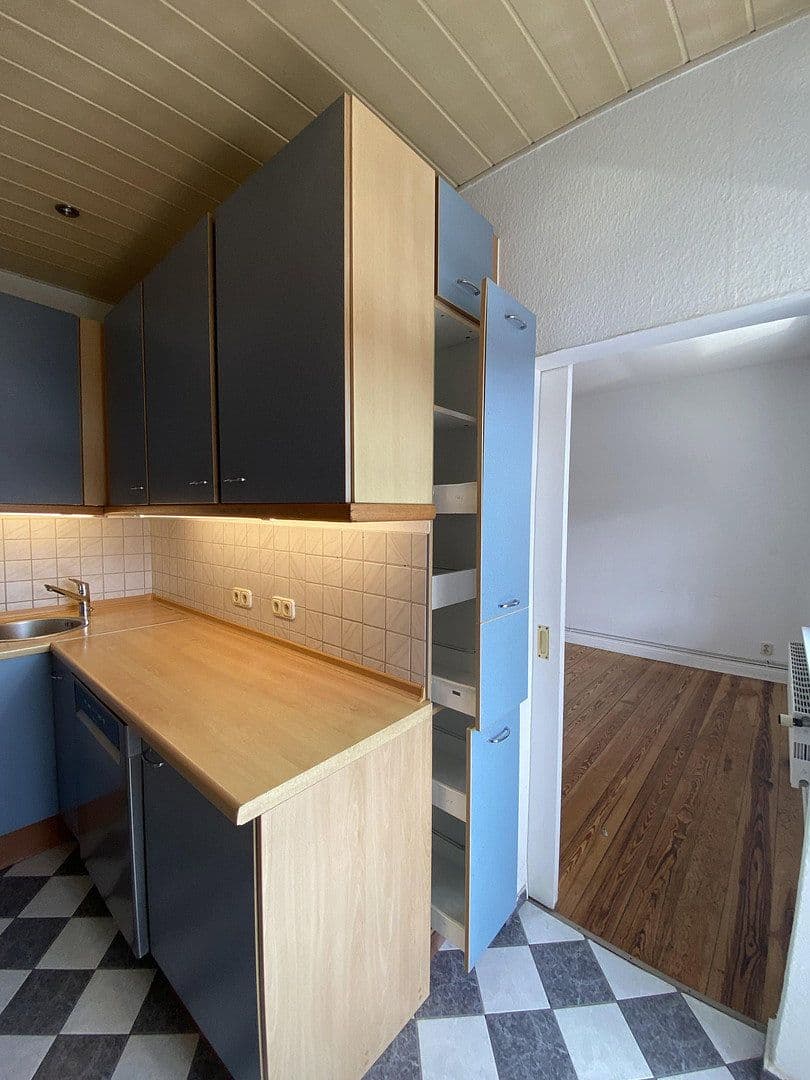 Predaj bytu 5-izbový 95 m², Kiel, Šlezvicko-Holštajnsko Predaj bytu 5-izbový 95 m², Kiel, Šlezvicko-Holštajnsko