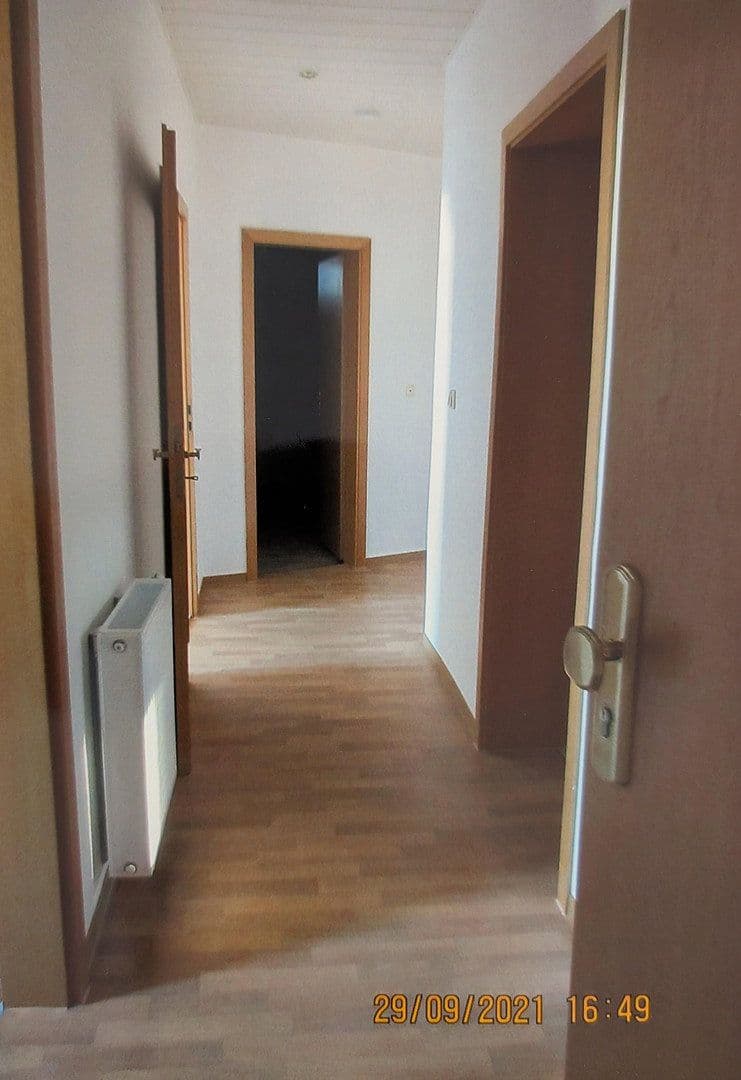 Prenájom bytu 3-izbový 80 m², Lindenstraße 63, Weinböhla, Sasko Prenájom bytu 3-izbový 80 m², Lindenstraße 63, Weinböhla, Sasko