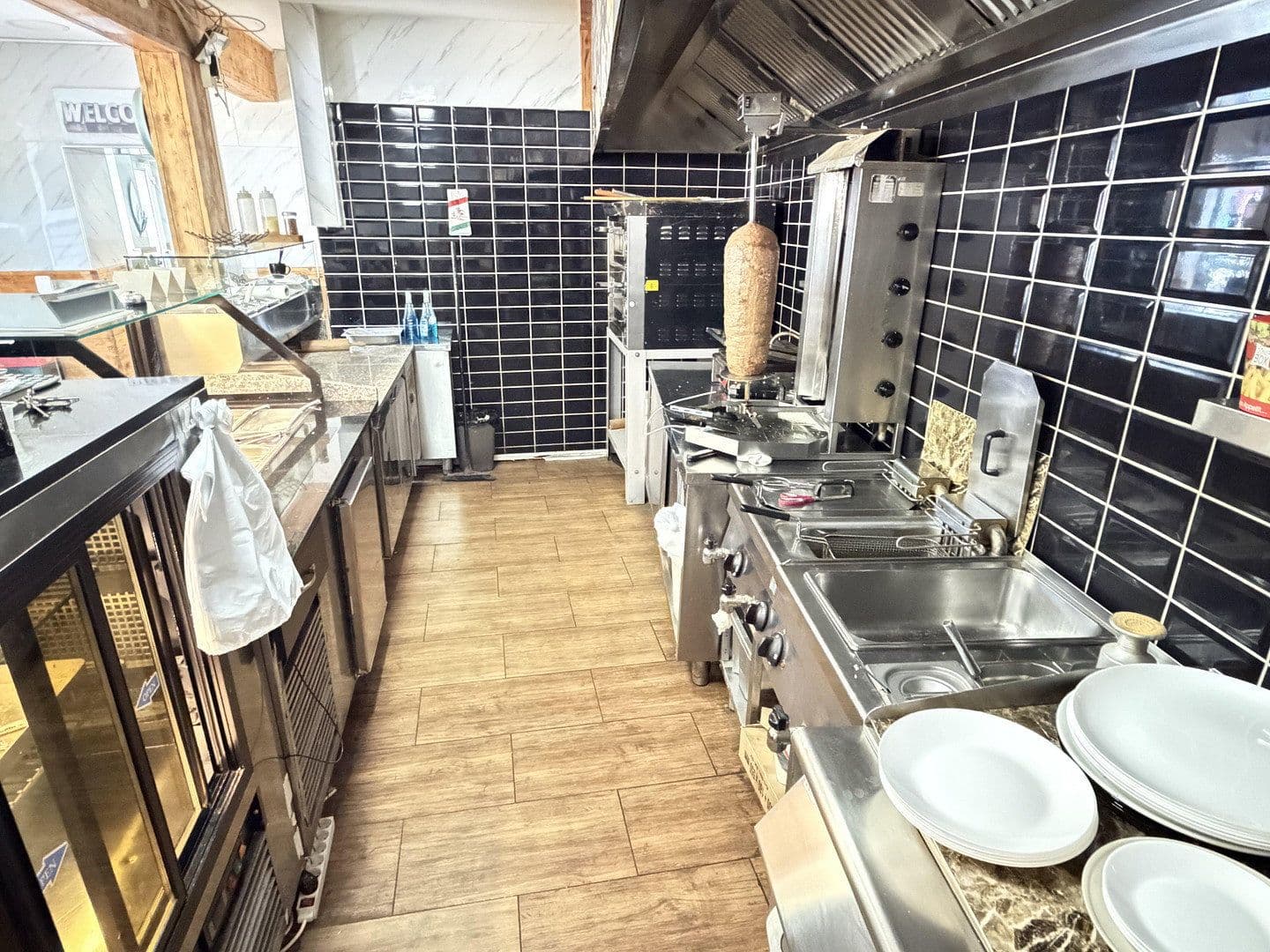 Prenájom nebytového priestoru 214 m², Lohbachstraße 8, Velbert, Severné Porýnie - Westfálsko Prenájom nebytového priestoru 214 m², Lohbachstraße 8, Velbert, Severné Porýnie - Westfálsko
