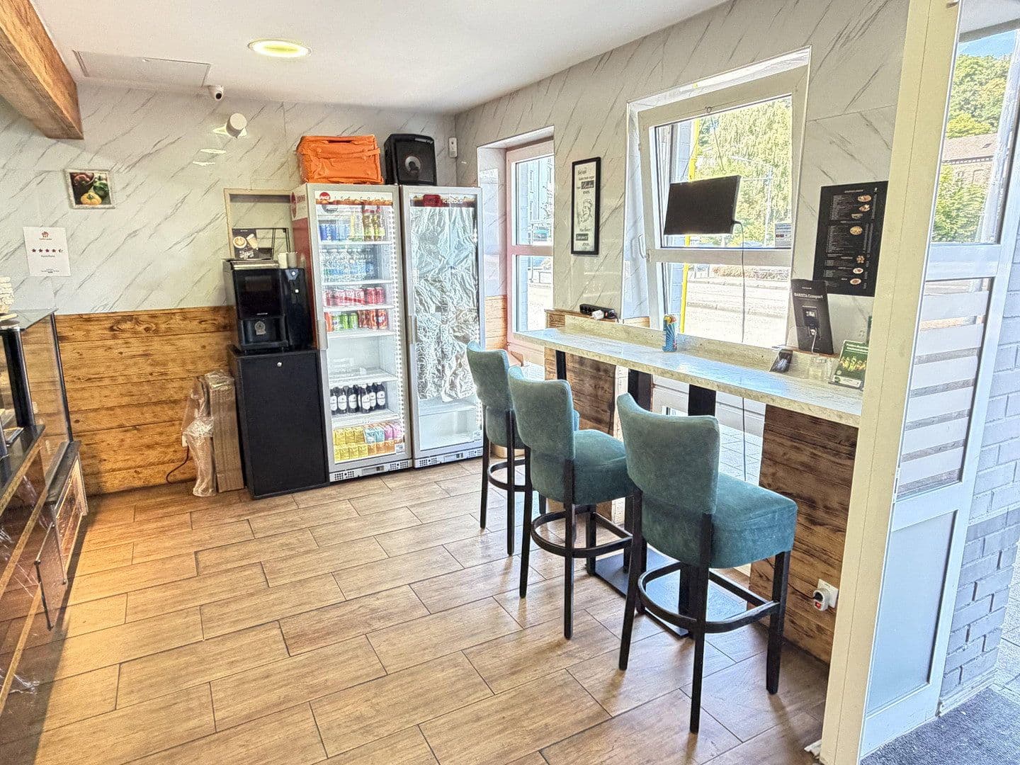 Prenájom nebytového priestoru 214 m², Lohbachstraße 8, Velbert, Severné Porýnie - Westfálsko Prenájom nebytového priestoru 214 m², Lohbachstraße 8, Velbert, Severné Porýnie - Westfálsko