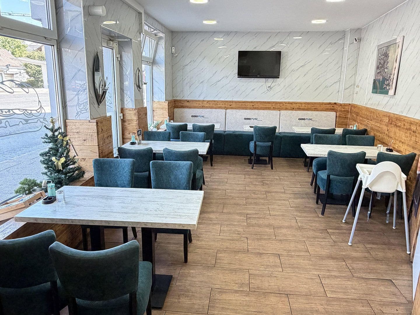 Prenájom nebytového priestoru 214 m², Lohbachstraße 8, Velbert, Severné Porýnie - Westfálsko Prenájom nebytového priestoru 214 m², Lohbachstraße 8, Velbert, Severné Porýnie - Westfálsko