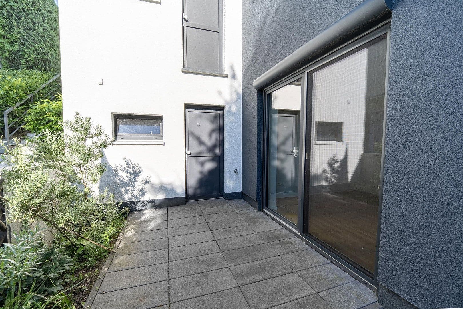 Prenájom bytu 4-izbový 210 m², Koblenz, Porýnie-Falcko Prenájom bytu 4-izbový 210 m², Koblenz, Porýnie-Falcko