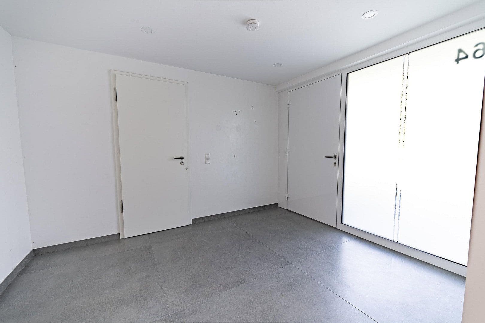 Prenájom bytu 4-izbový 210 m², Koblenz, Porýnie-Falcko Prenájom bytu 4-izbový 210 m², Koblenz, Porýnie-Falcko