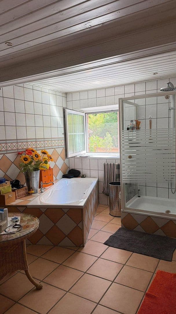 Predaj domu 240 m², pozemok 1.288 m², Wassenberg, Severné Porýnie - Westfálsko Predaj domu 240 m², pozemok 1.288 m², Wassenberg, Severné Porýnie - Westfálsko