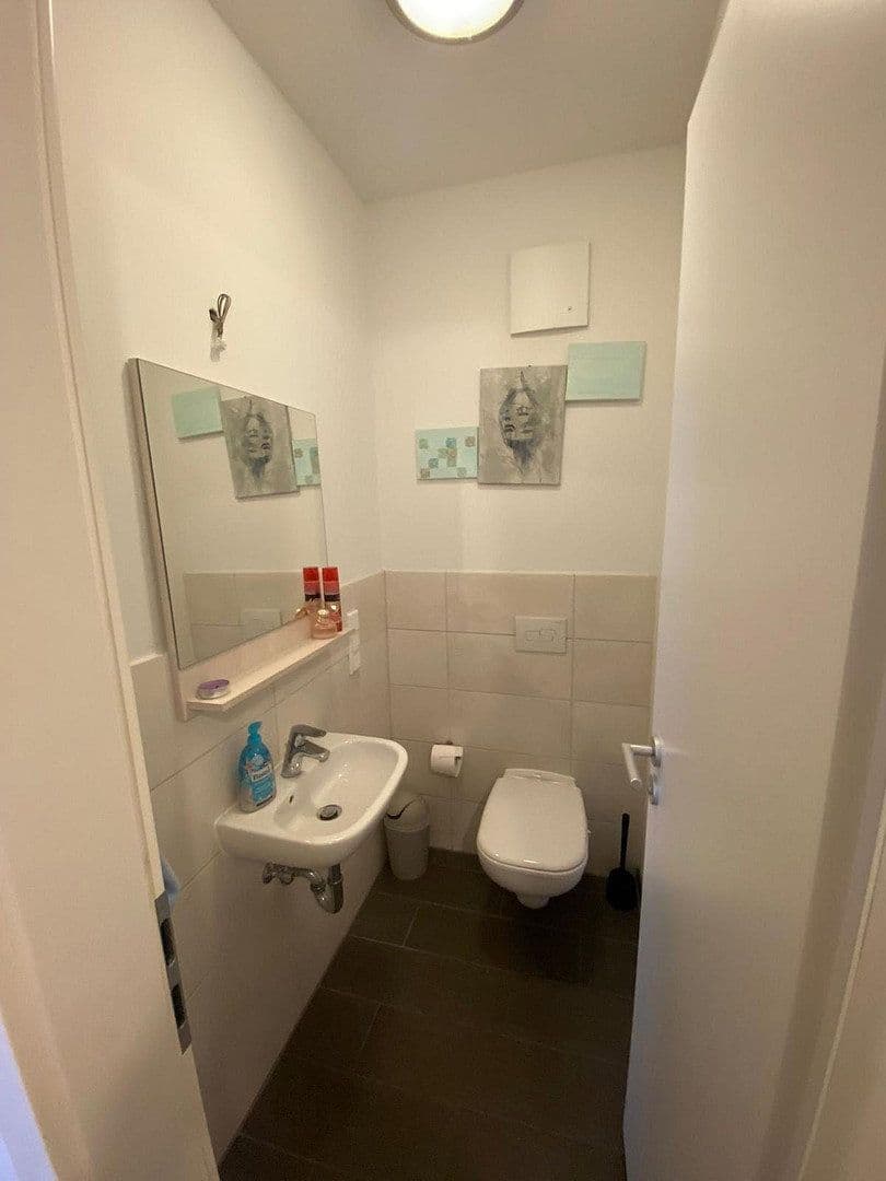 Predaj bytu 3-izbový 76 m², Gürtelstraße, Berlin, Berlín Predaj bytu 3-izbový 76 m², Gürtelstraße, Berlin, Berlín