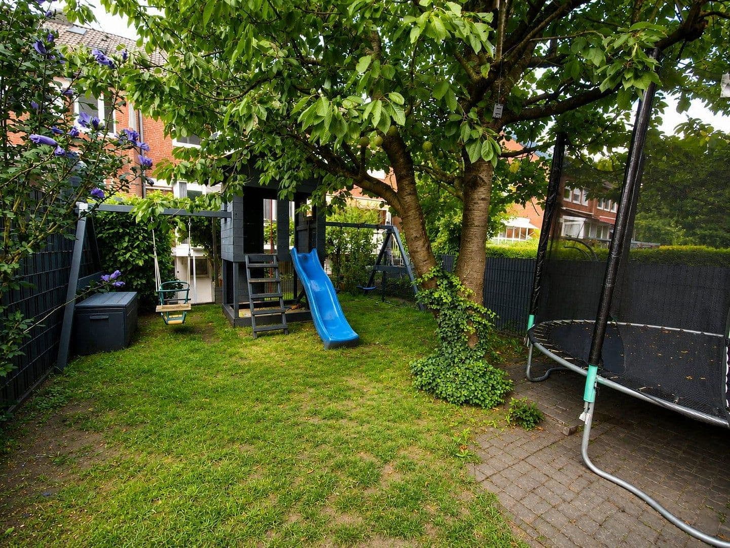 Predaj domu 110 m², pozemok 173 m², Bremen, Brémy Predaj domu 110 m², pozemok 173 m², Bremen, Brémy