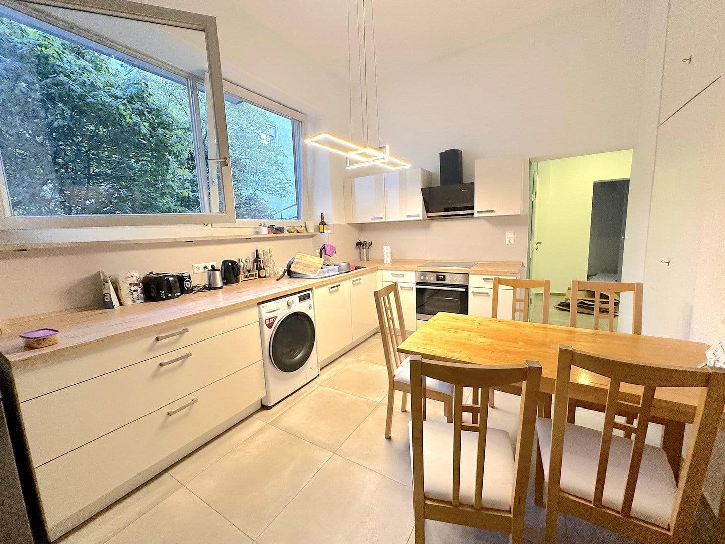 Predaj bytu 5-izbový 123 m², Bebelstr. 79, Stuttgart, Bádensko-Wurttembersko Predaj bytu 5-izbový 123 m², Bebelstr. 79, Stuttgart, Bádensko-Wurttembersko