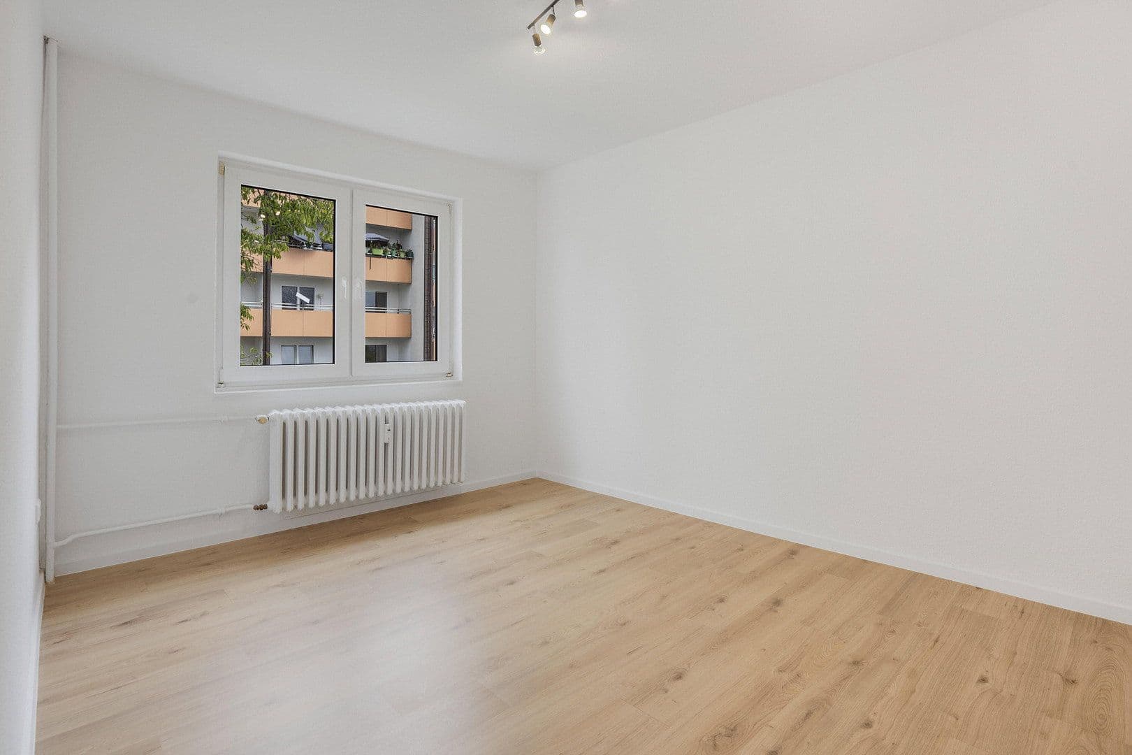 Predaj bytu 3-izbový 70 m², Mettmann, Severné Porýnie - Westfálsko Predaj bytu 3-izbový 70 m², Mettmann, Severné Porýnie - Westfálsko