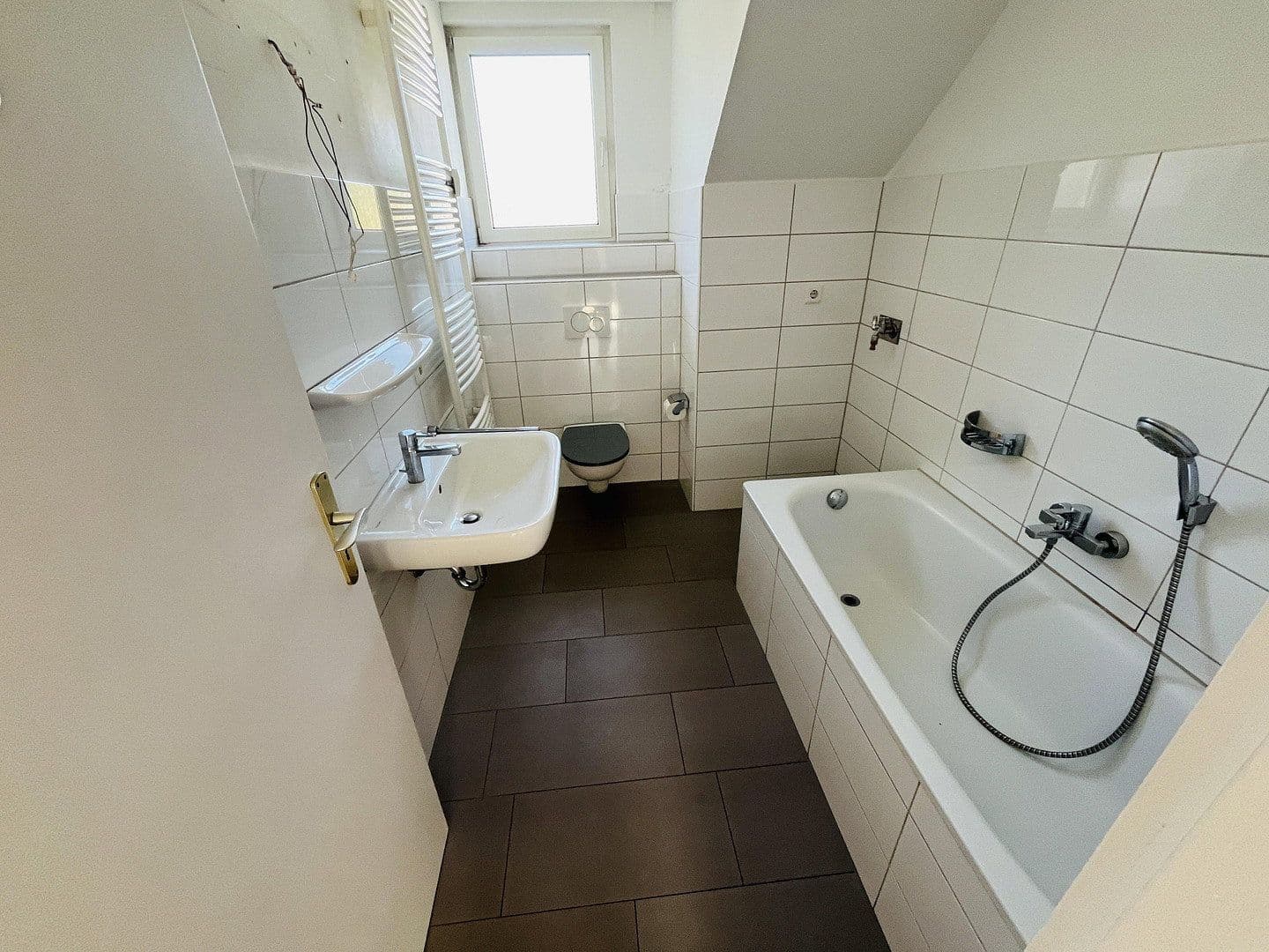 Prenájom bytu 3-izbový 80 m², Bad Oeynhausen, Severné Porýnie - Westfálsko Prenájom bytu 3-izbový 80 m², Bad Oeynhausen, Severné Porýnie - Westfálsko