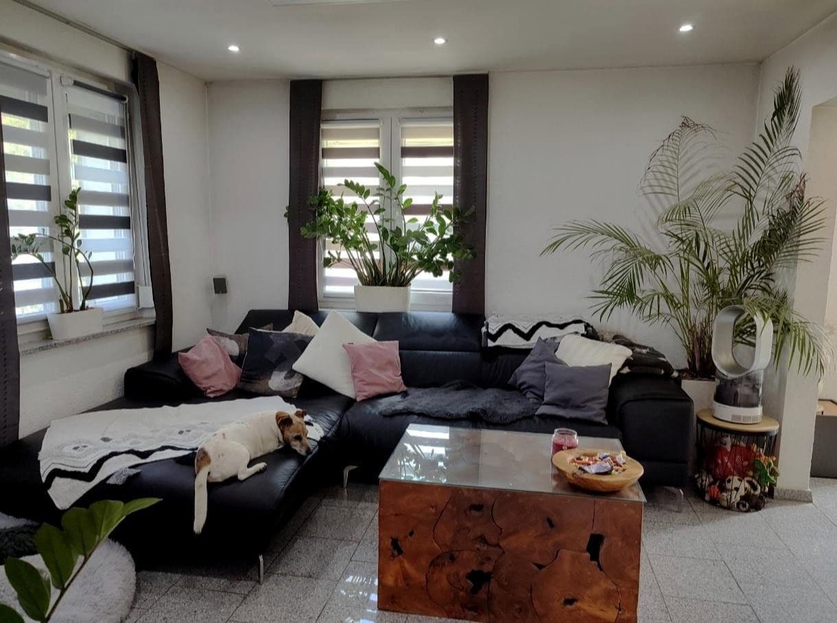 Predaj domu 100 m², pozemok 349 m², Weinsberg, Bádensko-Wurttembersko Predaj domu 100 m², pozemok 349 m², Weinsberg, Bádensko-Wurttembersko