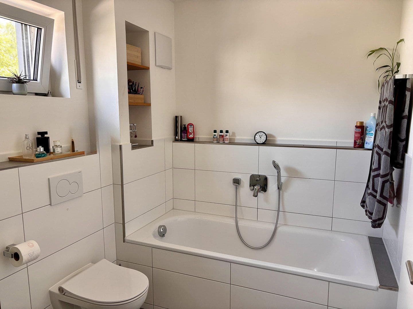Prenájom bytu 4-izbový 101 m², Taufkirchen, Bavorsko Prenájom bytu 4-izbový 101 m², Taufkirchen, Bavorsko
