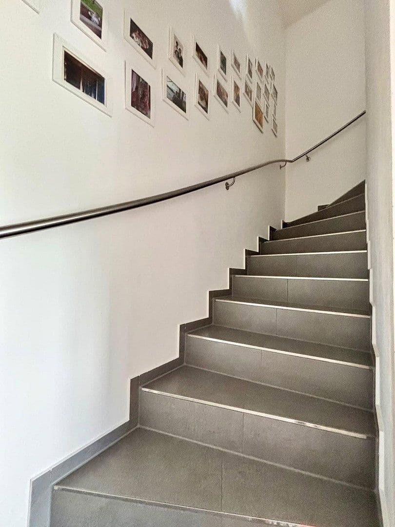 Prenájom bytu 4-izbový 101 m², Taufkirchen, Bavorsko Prenájom bytu 4-izbový 101 m², Taufkirchen, Bavorsko