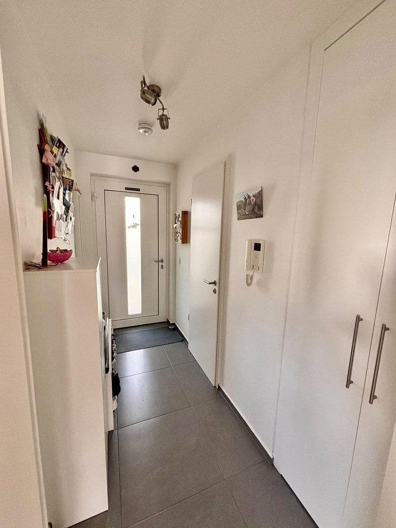 Prenájom bytu 4-izbový 101 m², Taufkirchen, Bavorsko Prenájom bytu 4-izbový 101 m², Taufkirchen, Bavorsko