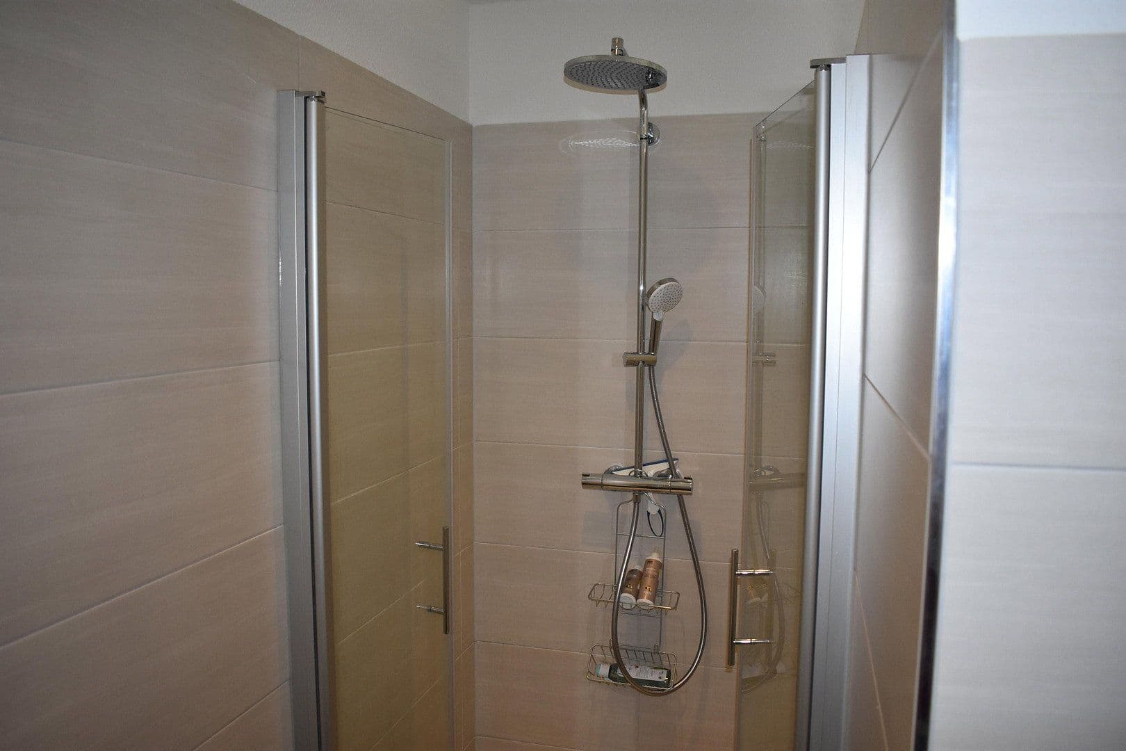Predaj domu 180 m², pozemok 528 m², Georg Heinemann Strasse 43, Ratzeburg, Šlezvicko-Holštajnsko Predaj domu 180 m², pozemok 528 m², Georg Heinemann Strasse 43, Ratzeburg, Šlezvicko-Holštajnsko