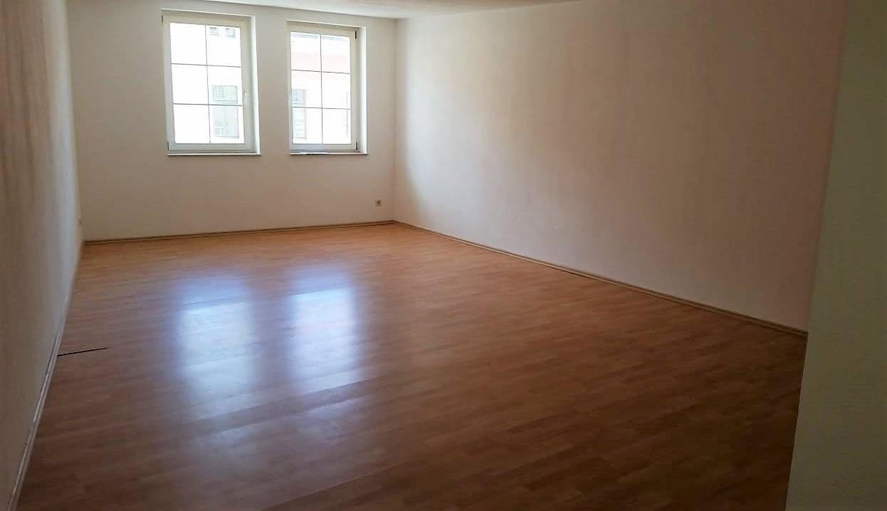 Prenájom bytu 1-izbový 56 m², Hauptstr. 9, Waltershausen, Durínsko Prenájom bytu 1-izbový 56 m², Hauptstr. 9, Waltershausen, Durínsko