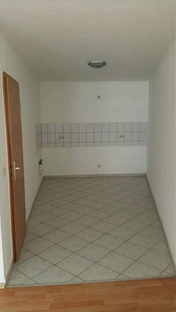 Prenájom bytu 1-izbový 56 m², Hauptstr. 9, Waltershausen, Durínsko Prenájom bytu 1-izbový 56 m², Hauptstr. 9, Waltershausen, Durínsko