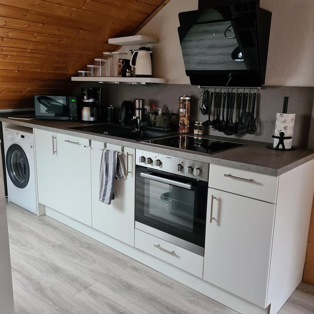 Predaj domu 216 m², pozemok 549 m², Gelnhausen, Hesensko Predaj domu 216 m², pozemok 549 m², Gelnhausen, Hesensko