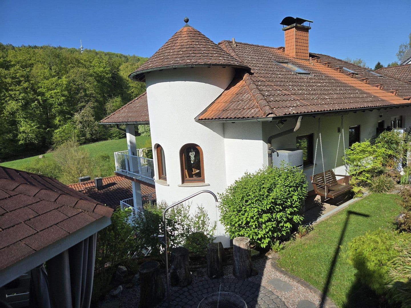 Predaj domu 216 m², pozemok 549 m², Gelnhausen, Hesensko Predaj domu 216 m², pozemok 549 m², Gelnhausen, Hesensko