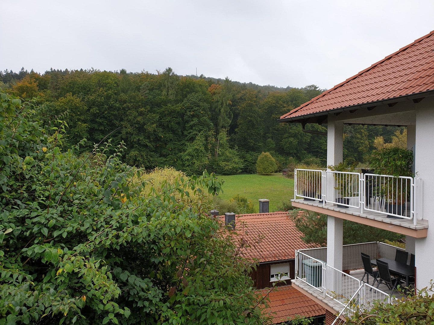 Predaj domu 216 m², pozemok 549 m², Gelnhausen, Hesensko Predaj domu 216 m², pozemok 549 m², Gelnhausen, Hesensko