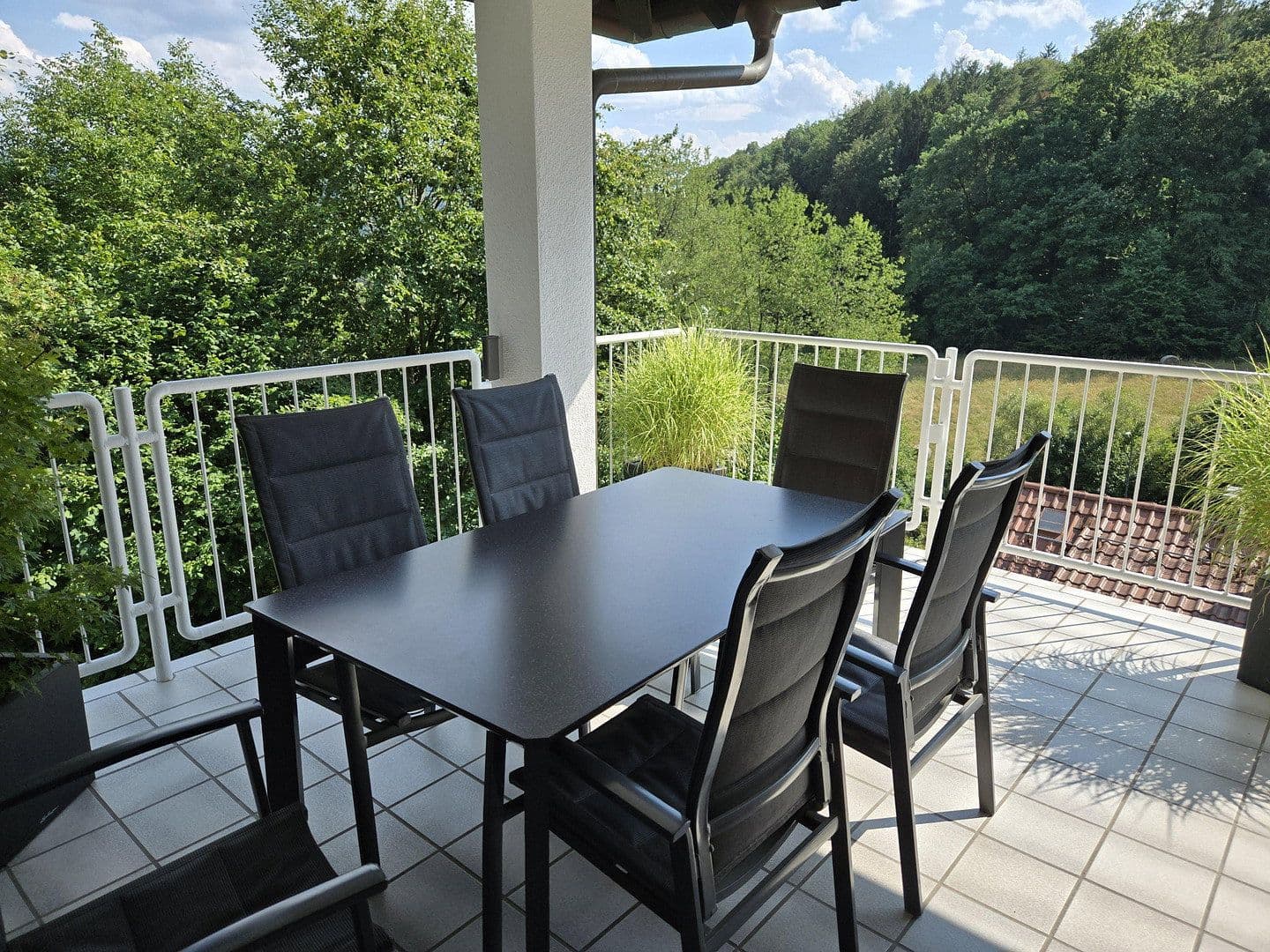 Predaj domu 216 m², pozemok 549 m², Gelnhausen, Hesensko Predaj domu 216 m², pozemok 549 m², Gelnhausen, Hesensko