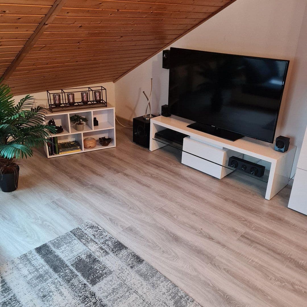 Predaj domu 216 m², pozemok 549 m², Gelnhausen, Hesensko Predaj domu 216 m², pozemok 549 m², Gelnhausen, Hesensko
