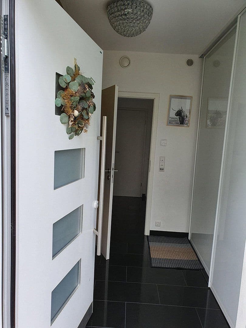 Prenájom domu 147 m², pozemok 355 m², Schlehenstraße 8, Unterschleißheim-Hollern, Bavorsko Prenájom domu 147 m², pozemok 355 m², Schlehenstraße 8, Unterschleißheim-Hollern, Bavorsko