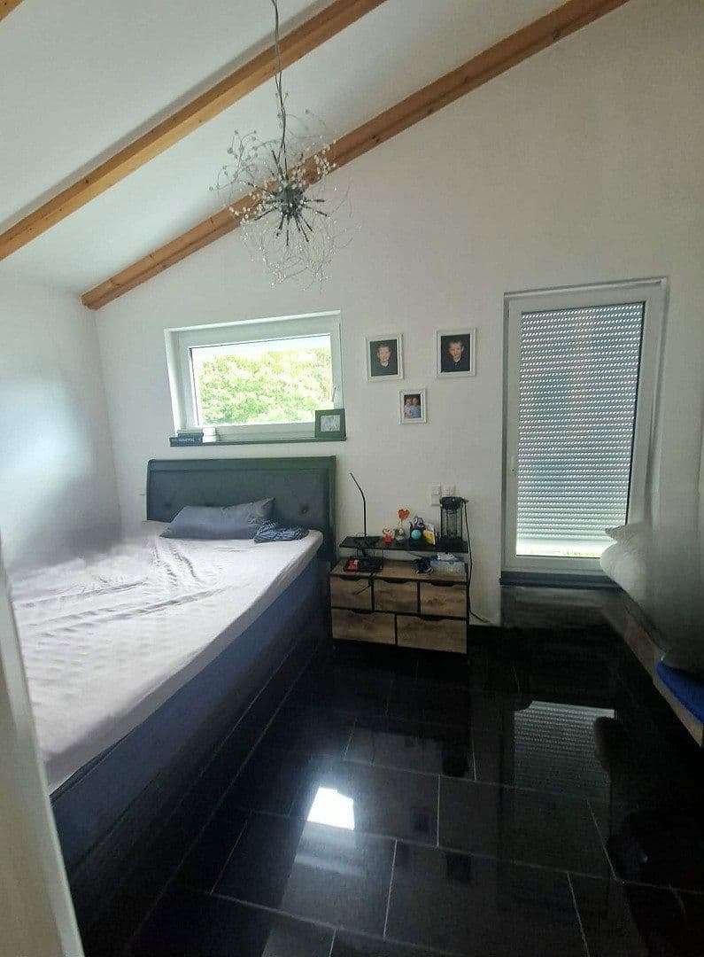 Prenájom domu 147 m², pozemok 355 m², Schlehenstraße 8, Unterschleißheim-Hollern, Bavorsko Prenájom domu 147 m², pozemok 355 m², Schlehenstraße 8, Unterschleißheim-Hollern, Bavorsko