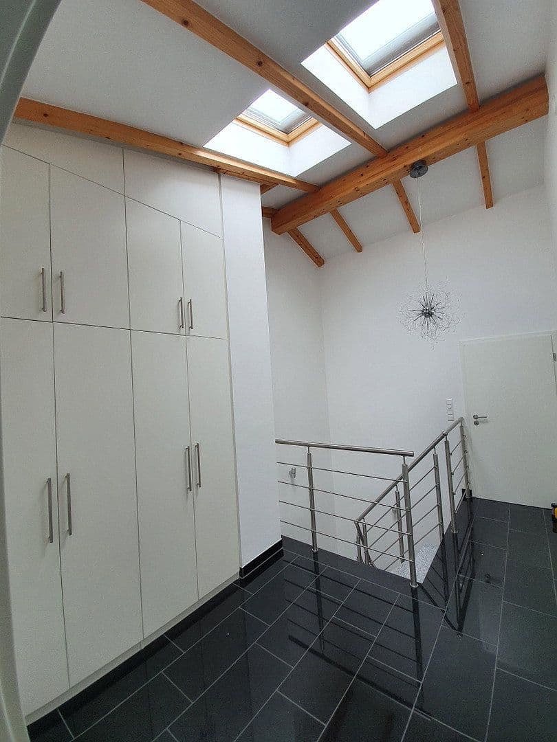 Prenájom domu 147 m², pozemok 355 m², Schlehenstraße 8, Unterschleißheim-Hollern, Bavorsko Prenájom domu 147 m², pozemok 355 m², Schlehenstraße 8, Unterschleißheim-Hollern, Bavorsko