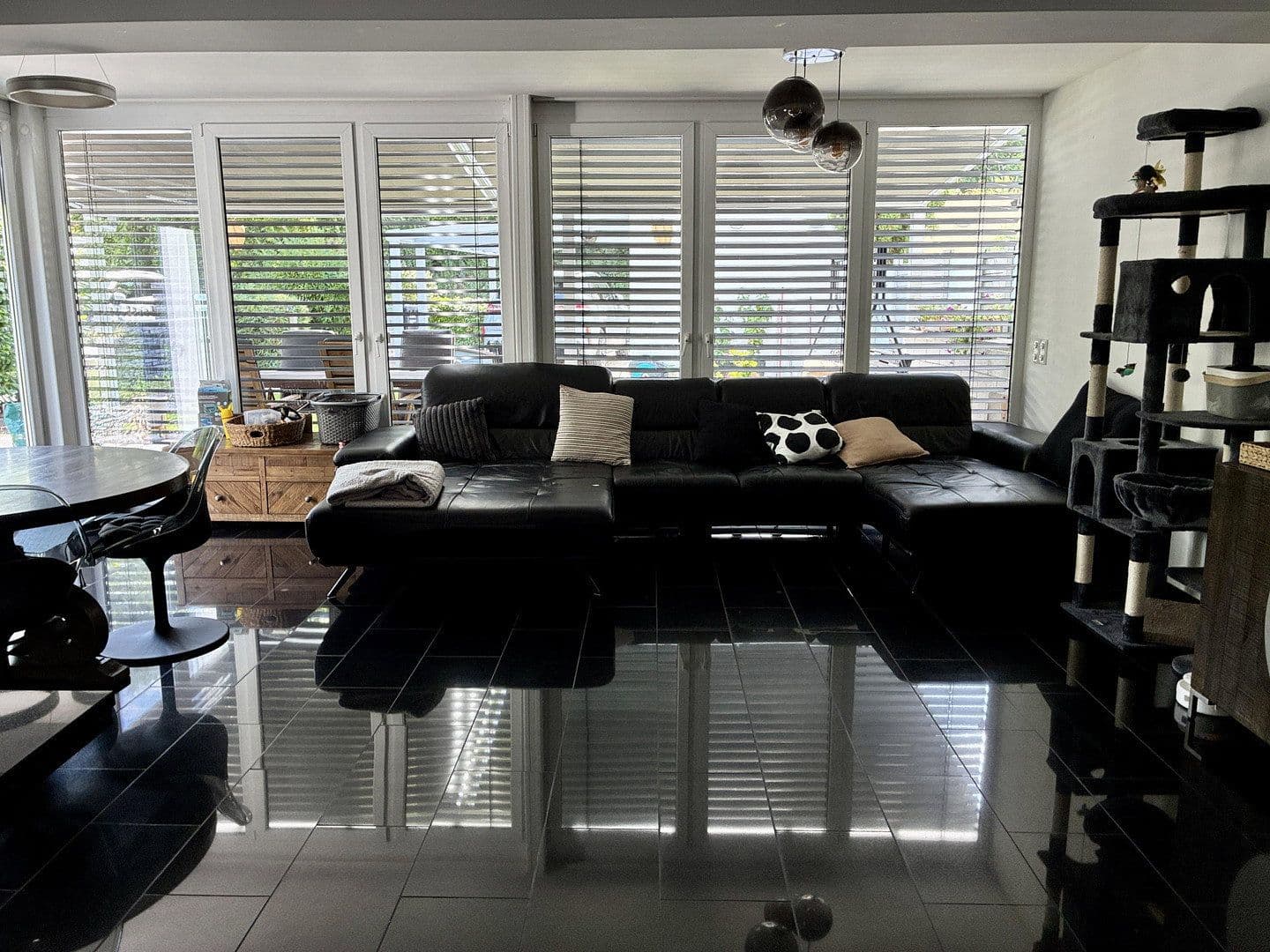 Prenájom domu 147 m², pozemok 355 m², Schlehenstraße 8, Unterschleißheim-Hollern, Bavorsko Prenájom domu 147 m², pozemok 355 m², Schlehenstraße 8, Unterschleißheim-Hollern, Bavorsko