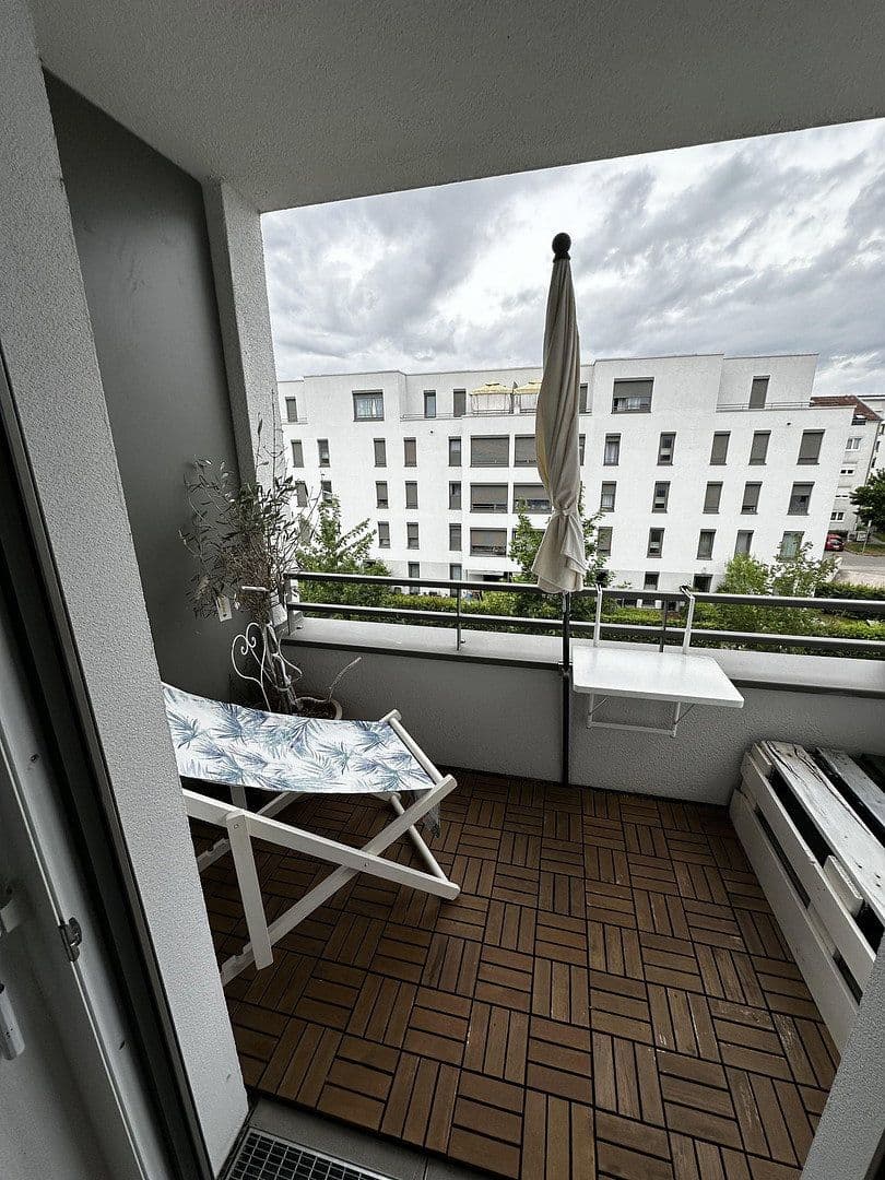 Prenájom bytu 2-izbový 78 m², Karlsruhe, Bádensko-Wurttembersko Prenájom bytu 2-izbový 78 m², Karlsruhe, Bádensko-Wurttembersko
