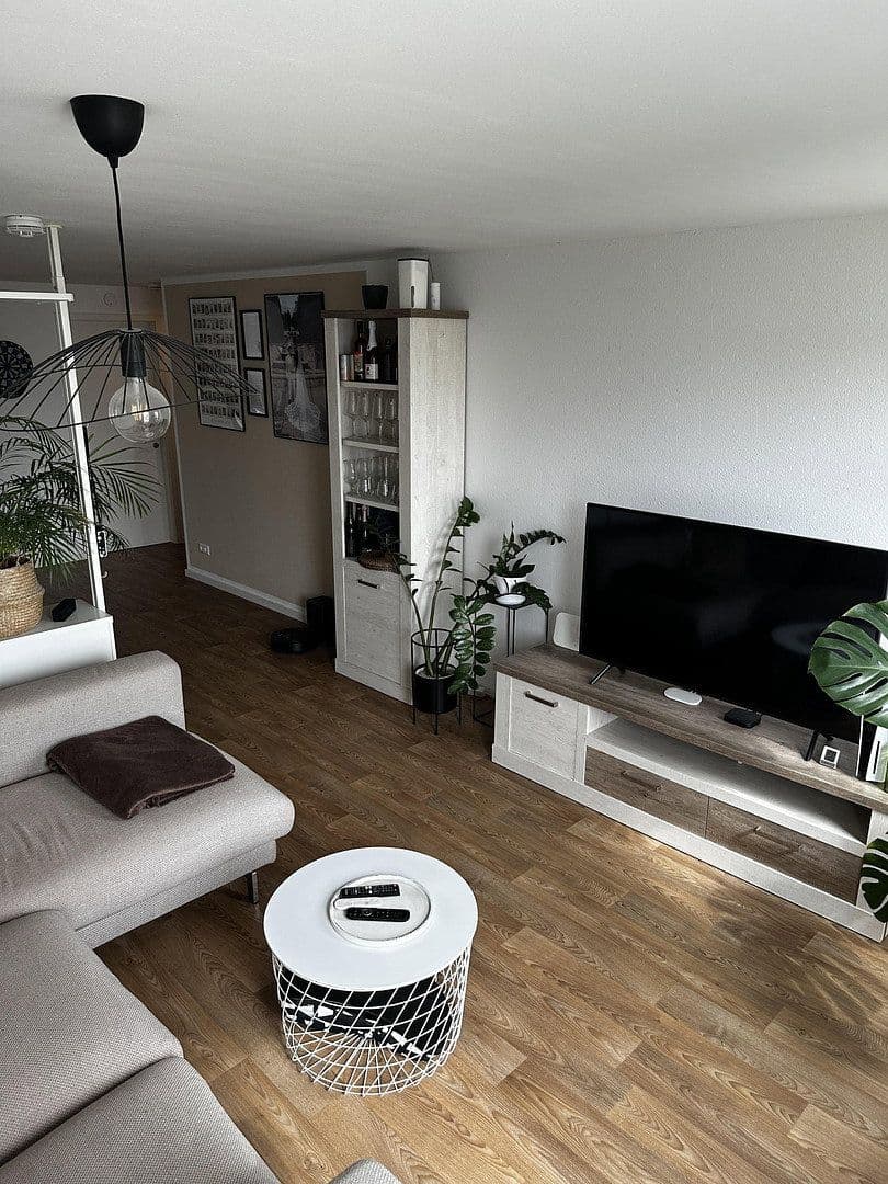 Prenájom bytu 2-izbový 78 m², Karlsruhe, Bádensko-Wurttembersko Prenájom bytu 2-izbový 78 m², Karlsruhe, Bádensko-Wurttembersko