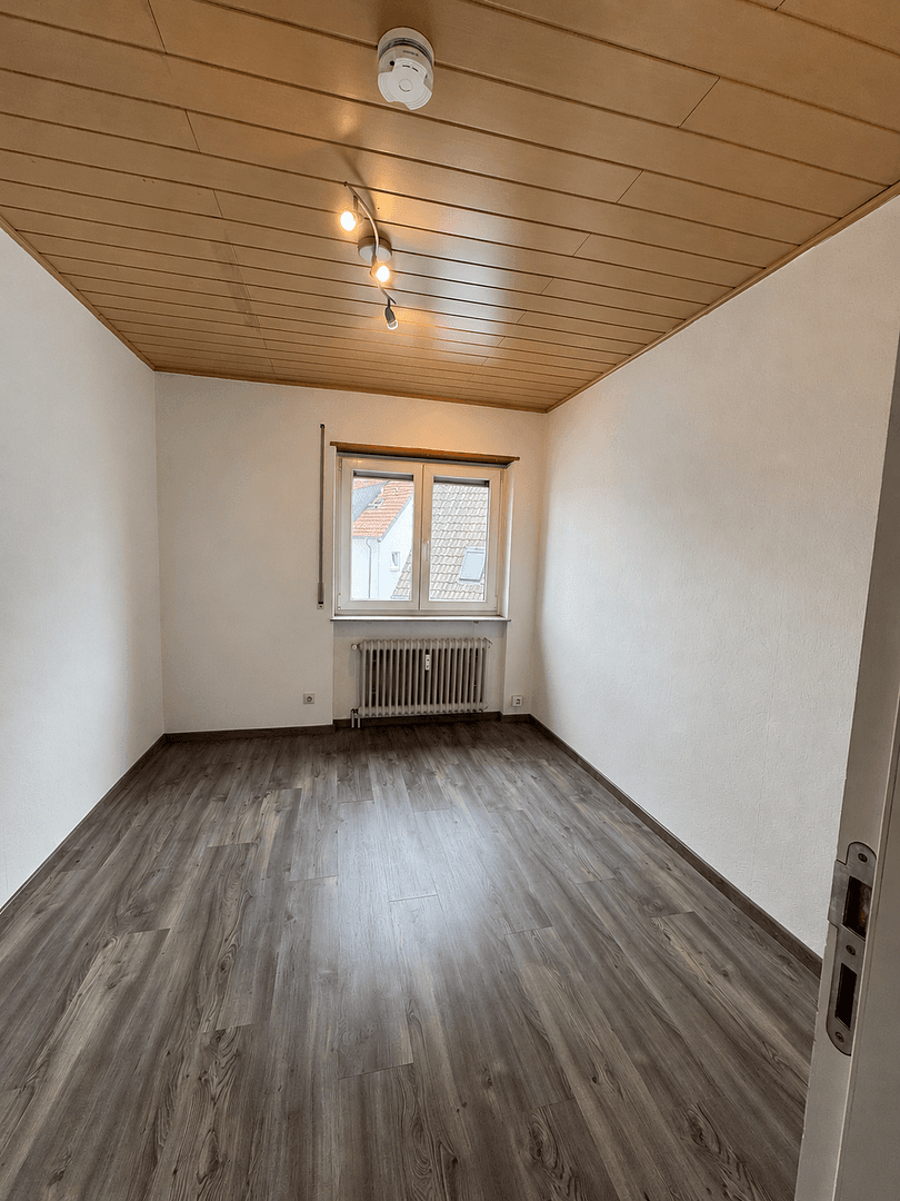 Prenájom bytu 4-izbový 115 m², Brühl, Bádensko-Wurttembersko Prenájom bytu 4-izbový 115 m², Brühl, Bádensko-Wurttembersko