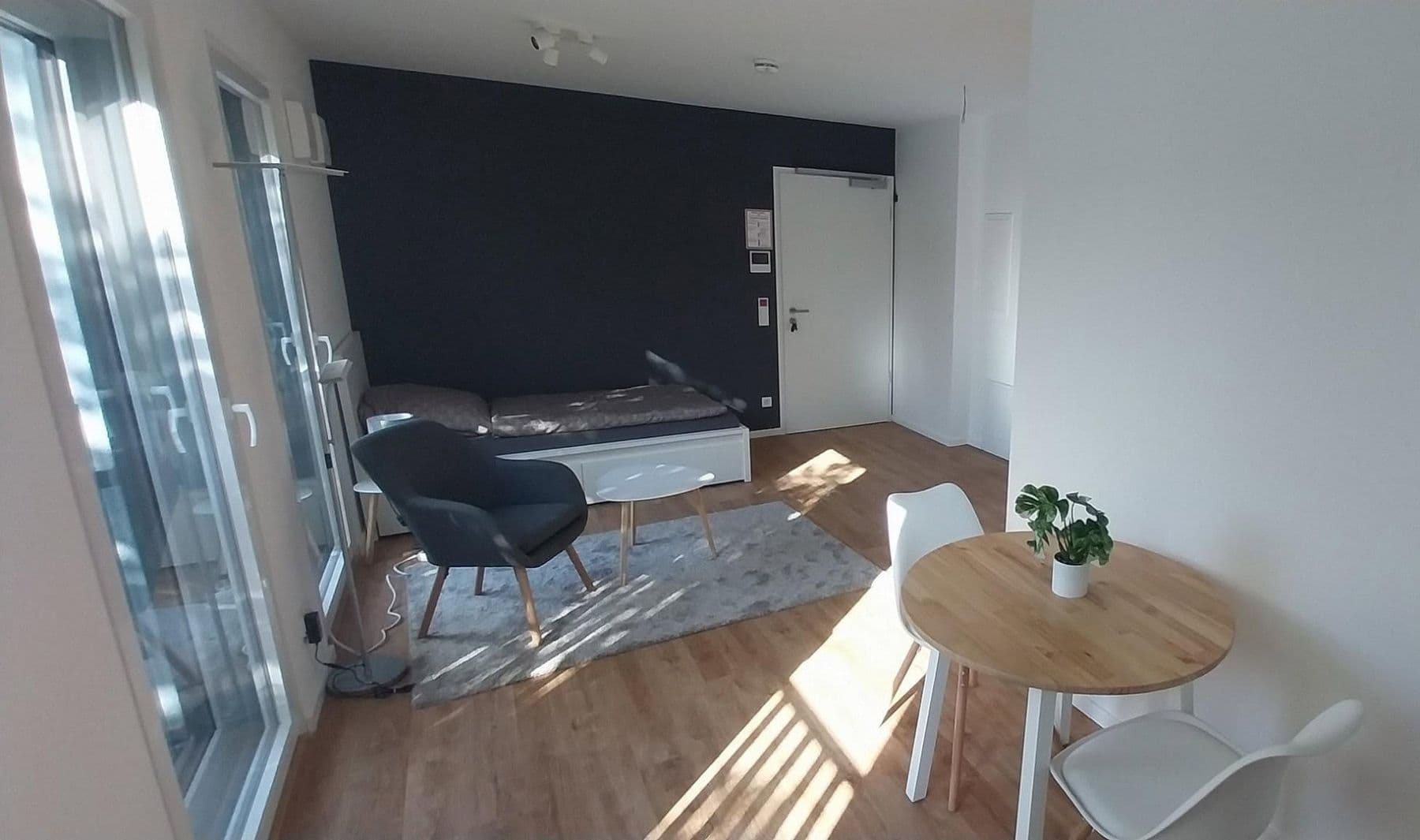 Prenájom bytu 1-izbový 27 m², Rembrandtstraße 20, Berlin, Berlín Prenájom bytu 1-izbový 27 m², Rembrandtstraße 20, Berlin, Berlín