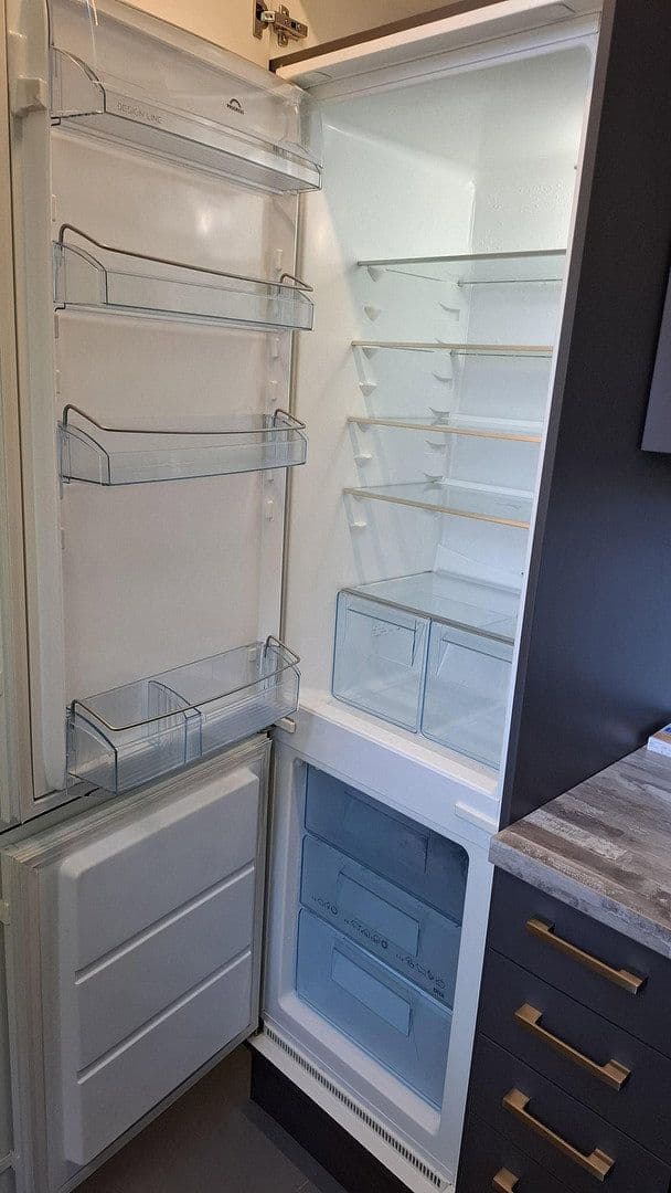 Predaj bytu 2-izbový 60 m², Berlin Spandau, Berlín Predaj bytu 2-izbový 60 m², Berlin Spandau, Berlín