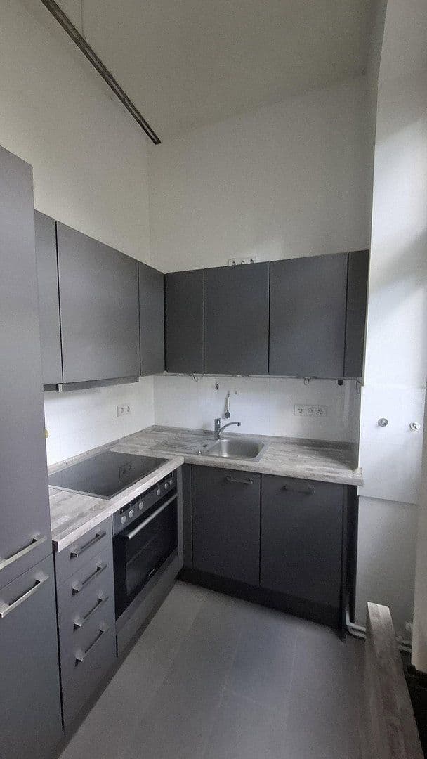 Predaj bytu 2-izbový 60 m², Berlin Spandau, Berlín Predaj bytu 2-izbový 60 m², Berlin Spandau, Berlín