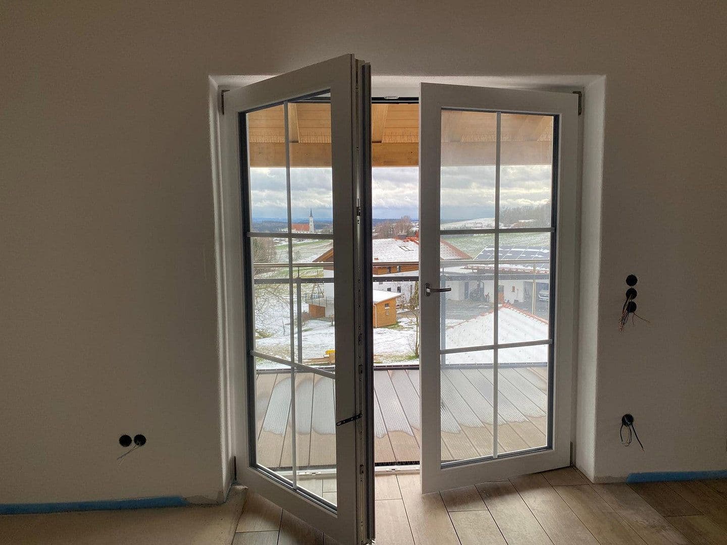Prenájom bytu 4-izbový 110 m², Kirchdorf bei Haag in Oberbayern, Bavorsko Prenájom bytu 4-izbový 110 m², Kirchdorf bei Haag in Oberbayern, Bavorsko