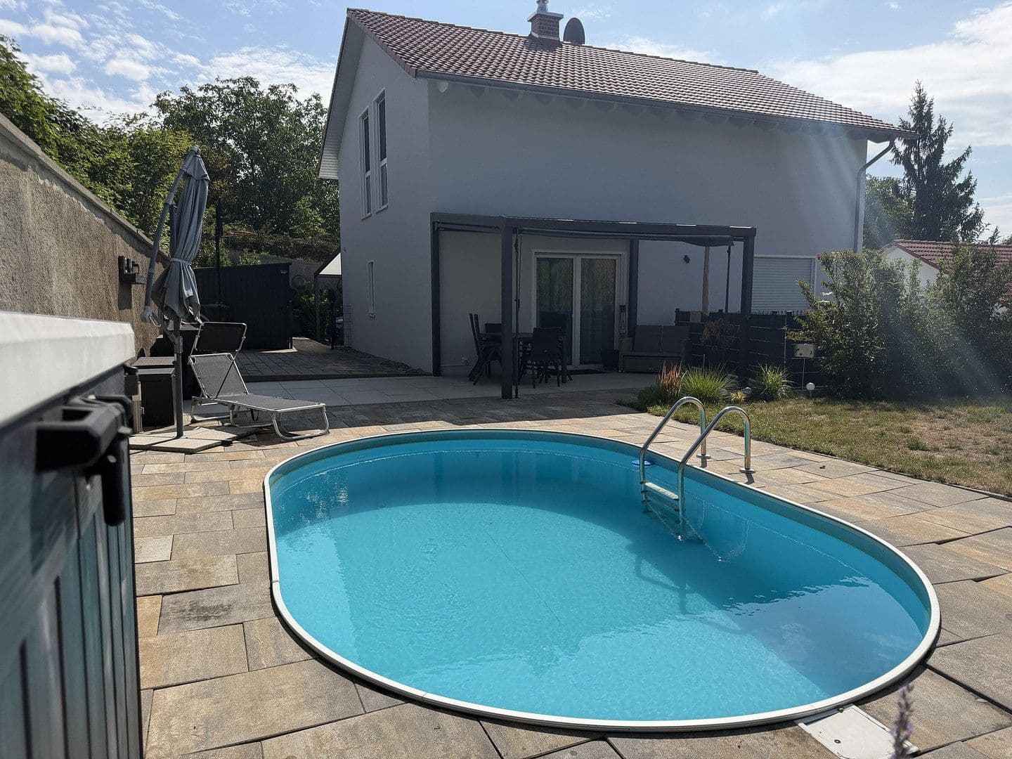 Predaj domu 133 m², pozemok 767 m², Nandlstadt, Bavorsko Predaj domu 133 m², pozemok 767 m², Nandlstadt, Bavorsko
