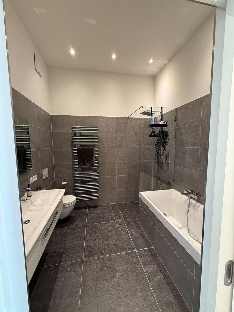 Predaj bytu 3-izbový 143 m², Mainz, Porýnie-Falcko Predaj bytu 3-izbový 143 m², Mainz, Porýnie-Falcko