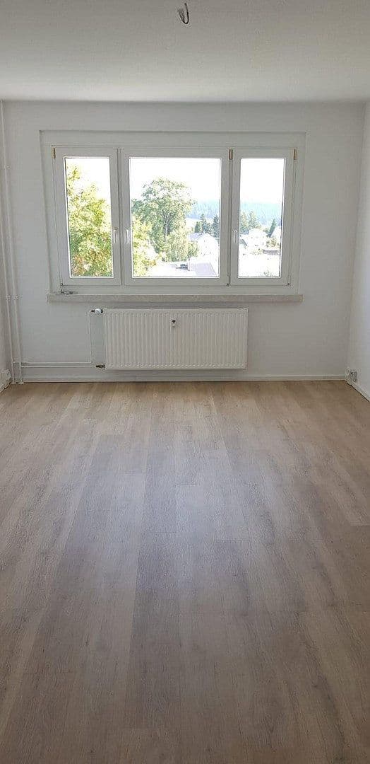 Prenájom bytu 3-izbový 62 m², Neubau 16, Elterlein, Sasko Prenájom bytu 3-izbový 62 m², Neubau 16, Elterlein, Sasko