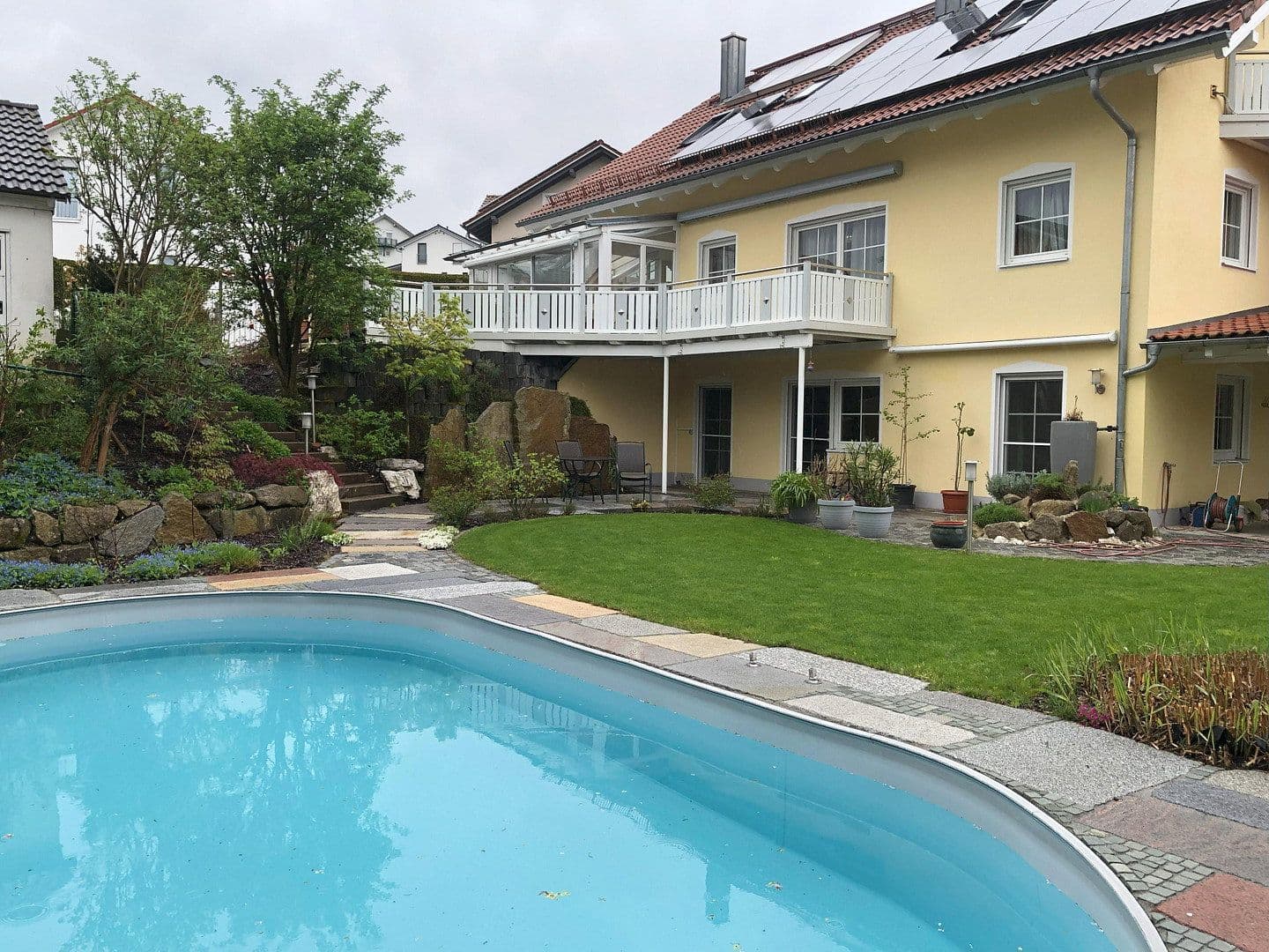 Predaj domu 350 m², pozemok 890 m², Vilshofen an der Donau, Bavorsko Predaj domu 350 m², pozemok 890 m², Vilshofen an der Donau, Bavorsko