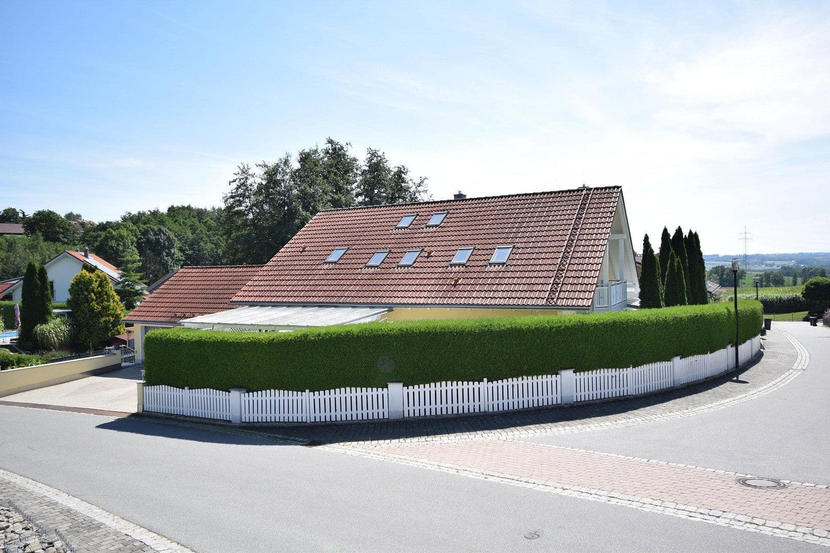 Predaj domu 350 m², pozemok 890 m², Vilshofen an der Donau, Bavorsko Predaj domu 350 m², pozemok 890 m², Vilshofen an der Donau, Bavorsko