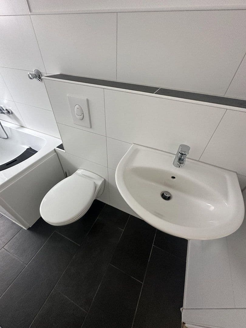 Prenájom bytu 3-izbový 72 m², Grandstraße 44, Essen, Severné Porýnie - Westfálsko Prenájom bytu 3-izbový 72 m², Grandstraße 44, Essen, Severné Porýnie - Westfálsko