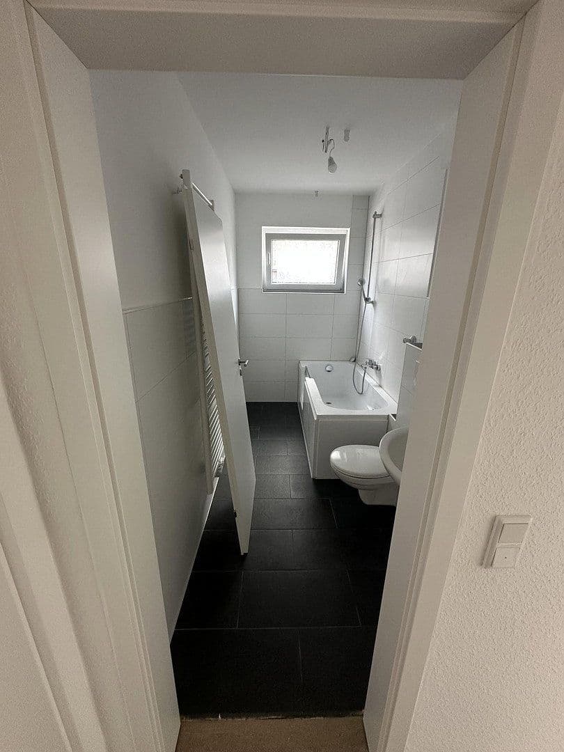 Prenájom bytu 3-izbový 72 m², Grandstraße 44, Essen, Severné Porýnie - Westfálsko Prenájom bytu 3-izbový 72 m², Grandstraße 44, Essen, Severné Porýnie - Westfálsko