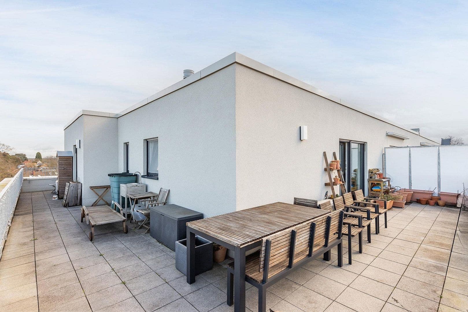 Prenájom bytu 3-izbový 142 m², Köln, Severné Porýnie - Westfálsko Prenájom bytu 3-izbový 142 m², Köln, Severné Porýnie - Westfálsko