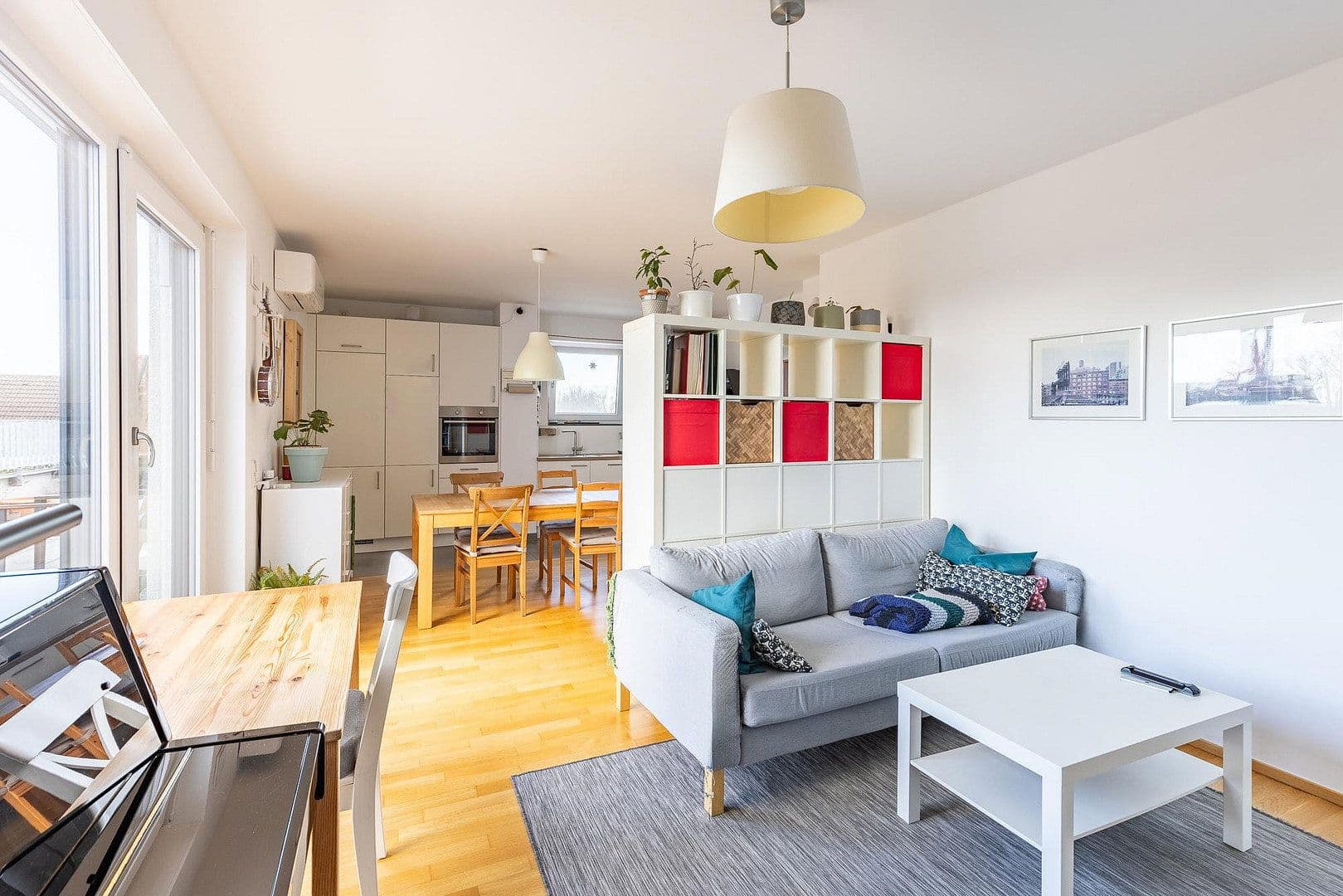 Prenájom bytu 3-izbový 142 m², Köln, Severné Porýnie - Westfálsko Prenájom bytu 3-izbový 142 m², Köln, Severné Porýnie - Westfálsko